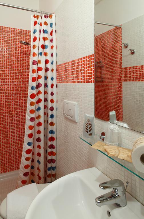 Il Garibaldi Hotel San Quirico dʼOrcia Quarto foto